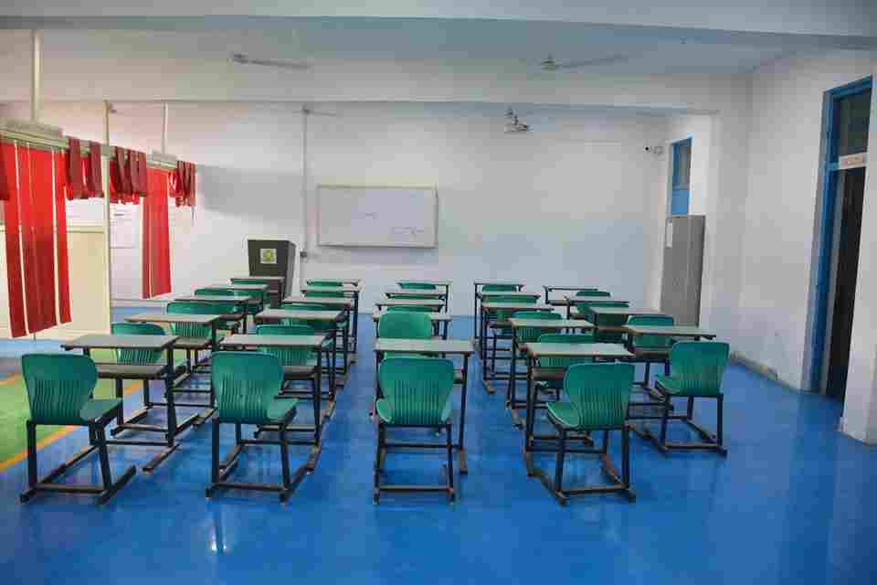 Maya Devi University Dehradun Classroom photo 1